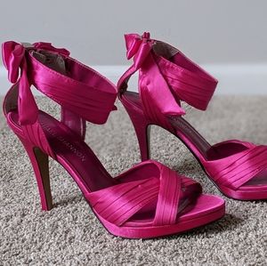 Michael Shannon Mallard Size 7.5 Hot Pink Platform Heels